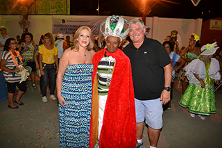 Baile De Carnaval Para Escolha Da Rainha E Rei Momo Da Terceira Idade