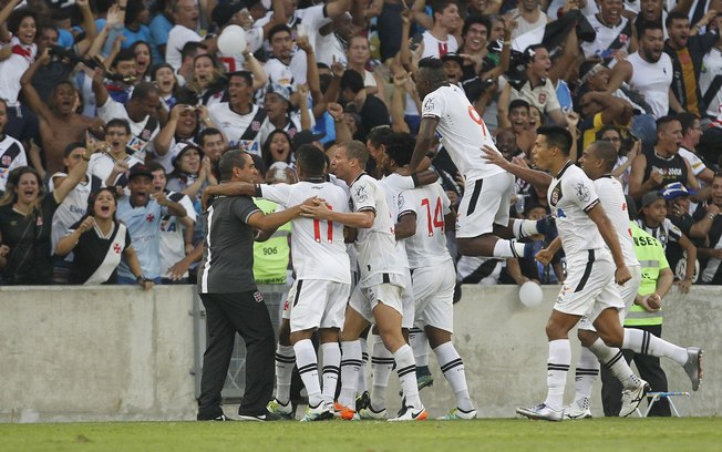 Vasco empata com o Botafogo no primeiro jogo da semifinal do