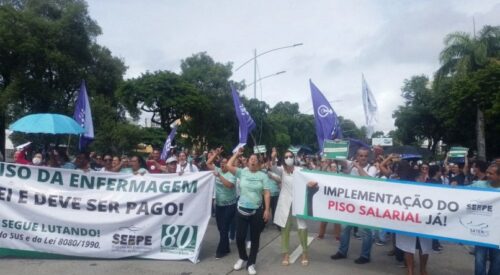 Os profissionais da enfermagem entram em greve em defesa do pagamento do piso salarial da enfermagem nesta quinta-feira (29). - FOTO: Cortesia/Sindicato dos Enfermeiros